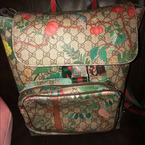 Backpack - Picture 2 of 5